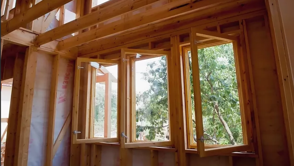 деревянные окна для каркасных домов.png